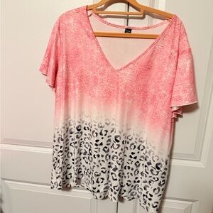 SHEIN Pink Ombre V-Neck Short Sleeve Top with Leopard Hem